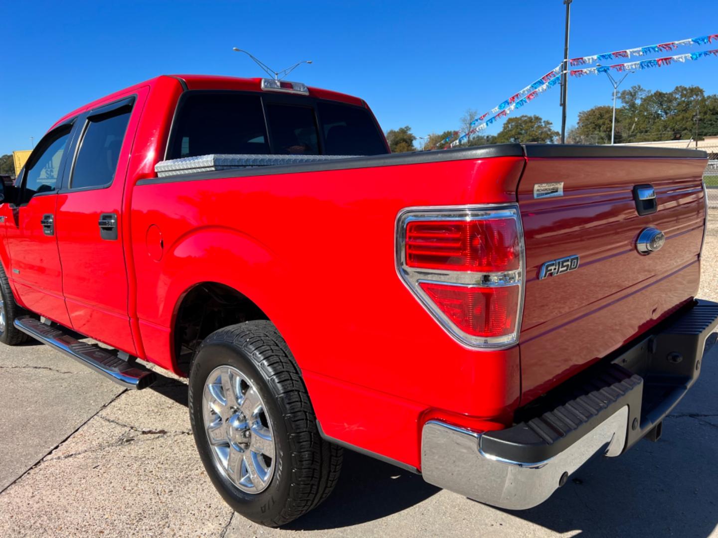 2013 Red /Gray Ford F-150 XLT (1FTFW1CT2DF) with an 3.5 V6 EcoBoost engine, Automatic transmission, located at 4520 Airline Hwy, Baton Rouge, LA, 70805, (225) 357-1497, 30.509325, -91.145432 - 2013 Ford SuperCrew XLT 211K Miles, 3.5 V6 EcoBoost, Power Windows, Locks, Mirrors & Seat, Cold A/C, Tow Pkg. NO IN HOUSE FINANCING. FOR INFO PLEASE CONTACT JEFF AT 225 357-1497 CHECK OUT OUR A+ RATING WITH THE BETTER BUSINESS BUREAU WE HAVE BEEN A FAMILY OWNED AND OPERATED BUSINESS AT THE SAME LOCA - Photo#7